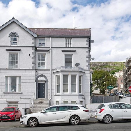 Abbey Road Boutique Holiday Apartment Llandudno Extérieur photo